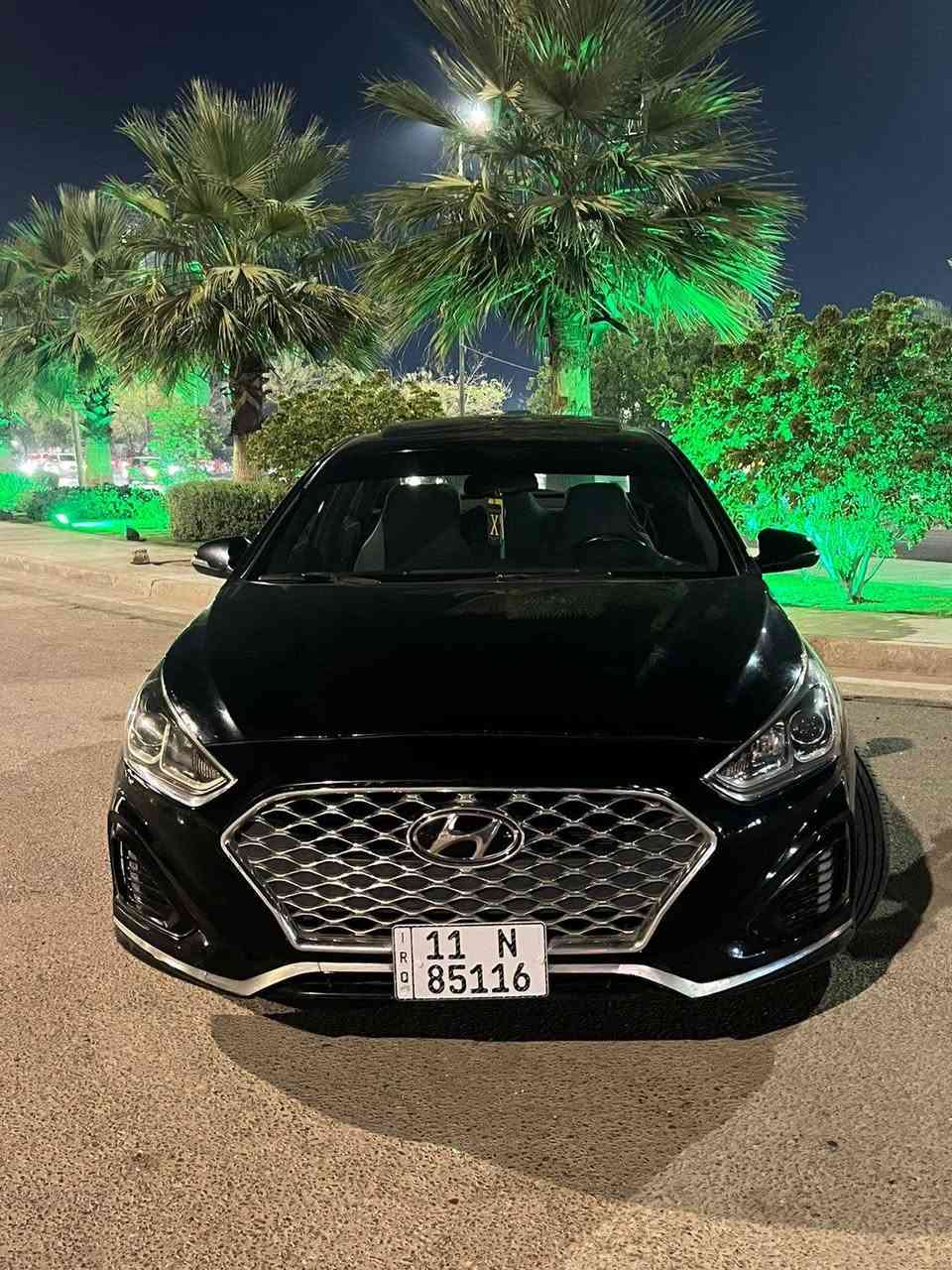 السلام عليكم سياره سوناتا 2018 بيه قطعه واحده وبيه شويه حالوب قليل سياره سبورت فول فتحه شفتات ستيرن ثلاث انضمه قياده داخل جلد جديد تخم تاير جديد سياره ويل كب تبريد ثلج رقم بغداد بسمي الجديد سعر خاص فقط للشراي يتصل *********** المكان كربلاء
