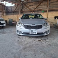 سيراتو 2016 خليجي مكفول  فتحة مري شفط  السعر 130 وبيها مجال بسيط لشراي...