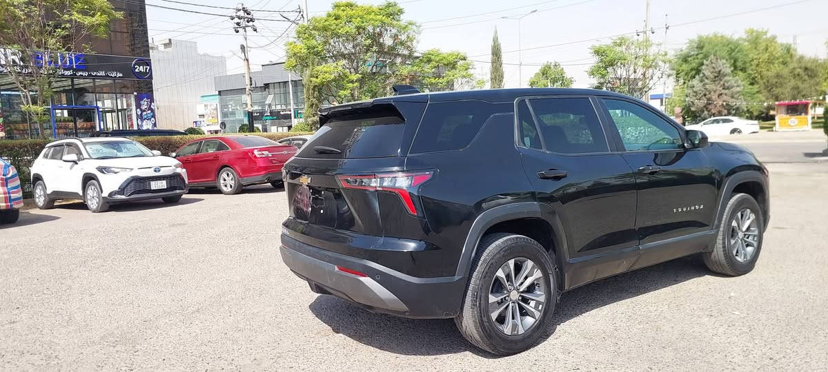 شوفرلێت ئیکۆنێکس
مودیل 2025
مواسەفات LT 4X4
بەسمە 
شەغال 
گێچ الکترۆنی 
رادار پێش و پشت 
ئاوێنە رادار 
کۆشن هیتەر 
کوشن رادار 
لێدران 
3 پارچە بۆیاخ 
تەنها شان سیستەمە 
1000 کم رۆیشتوە 
کاتی 3 مانگ لەگەلە 
نرخی147 وەرەقە 
شوێن هەوڵێر 
*********** أربيل, العراق
