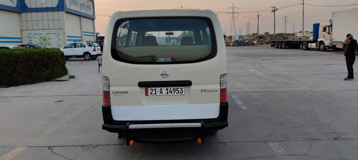 مودیل 2011 محرك اکسل گیر تبرید بشرط سیارە کوشین گاعی جدید 4 تایر جدید السعر  175 رقم موبایل *********** مکان کلار
