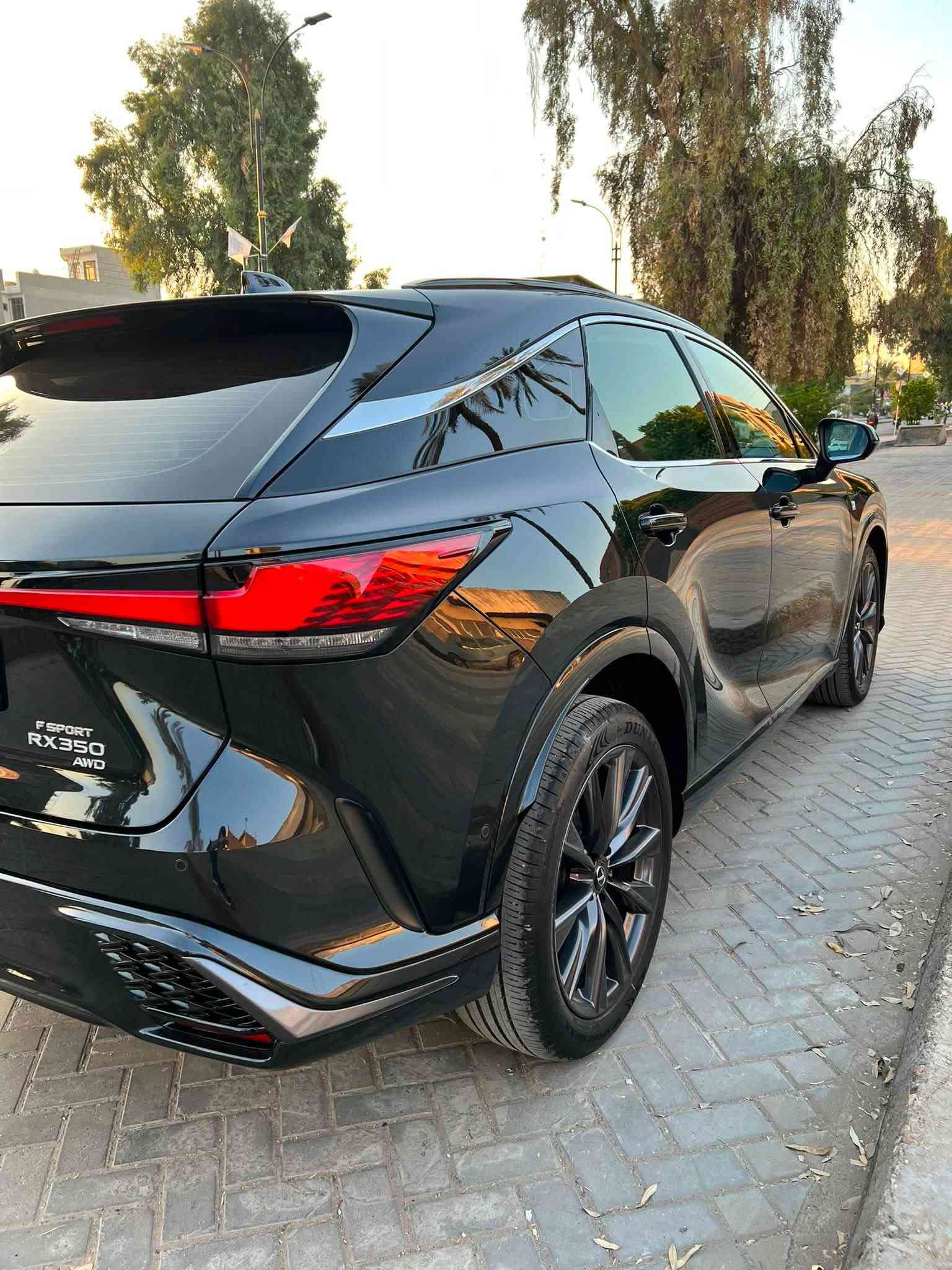 F SPORT RX350 السلام عليكم لكزس
خليحي لكزس بغداد 2023 تحت الضمان إلى سنة 28 شهر السادس كل صيانته ب بشركة لكزس السيارة فول مواصفات داخل احمر 3 شاشات  كشنات خلفية كهرباء ٥ كامرات داتشو أعلى مواصفات السيارة ماشية 70 الف بس بحالة الشركة بدون اي ملاحظة مكفولة من البارد والصبغ جاهزة بدون اي نقص مكان السيارة الكاظمية

السعر 44,500$ هاتف ***********/***********

$
