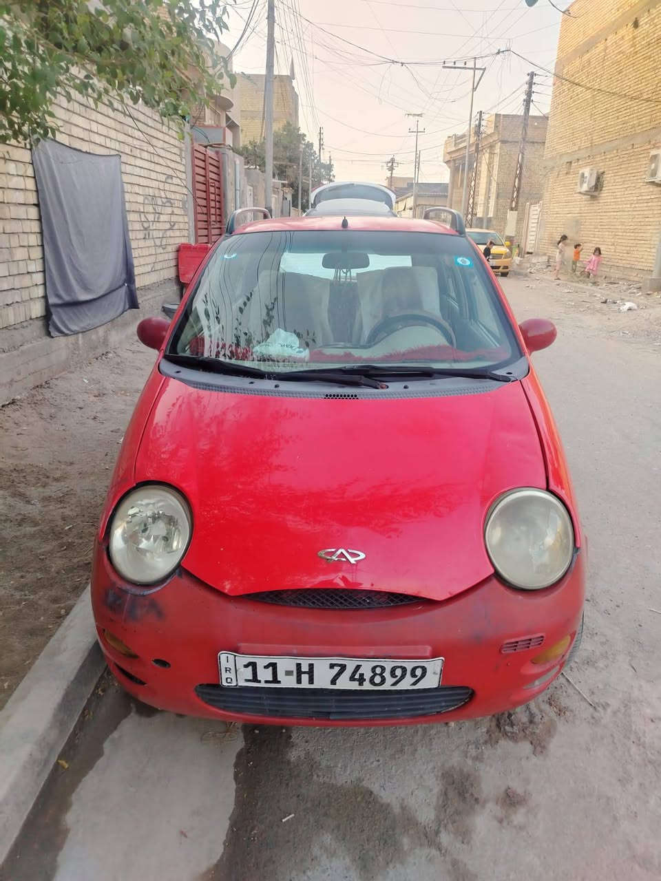 سياره كيو كيو حمرة موديل ٢٠١٣ اوتوماتيك تبريدهه ثلج🥶سعره ٢٧ وبيه مجال تواصل وتساب ***********
