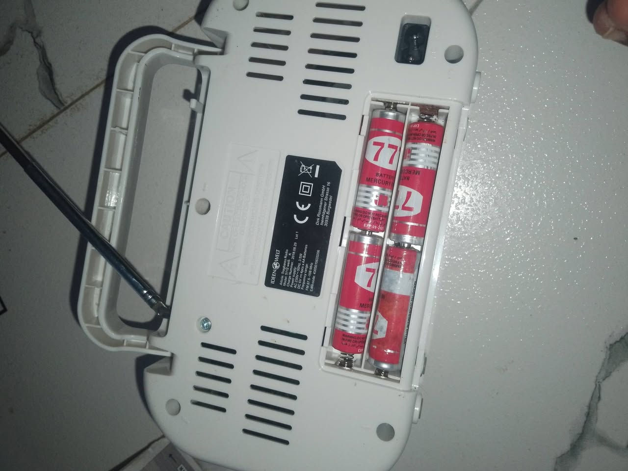 راديو للبيع السعر 20,000 ***********
