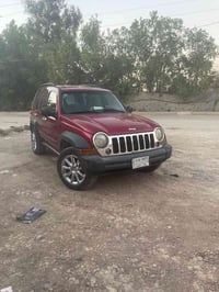 جيب لبرتي 4×4 2007   للبيع  سياره كير ومكينه وصدر كفاله والكشر مكفول م...