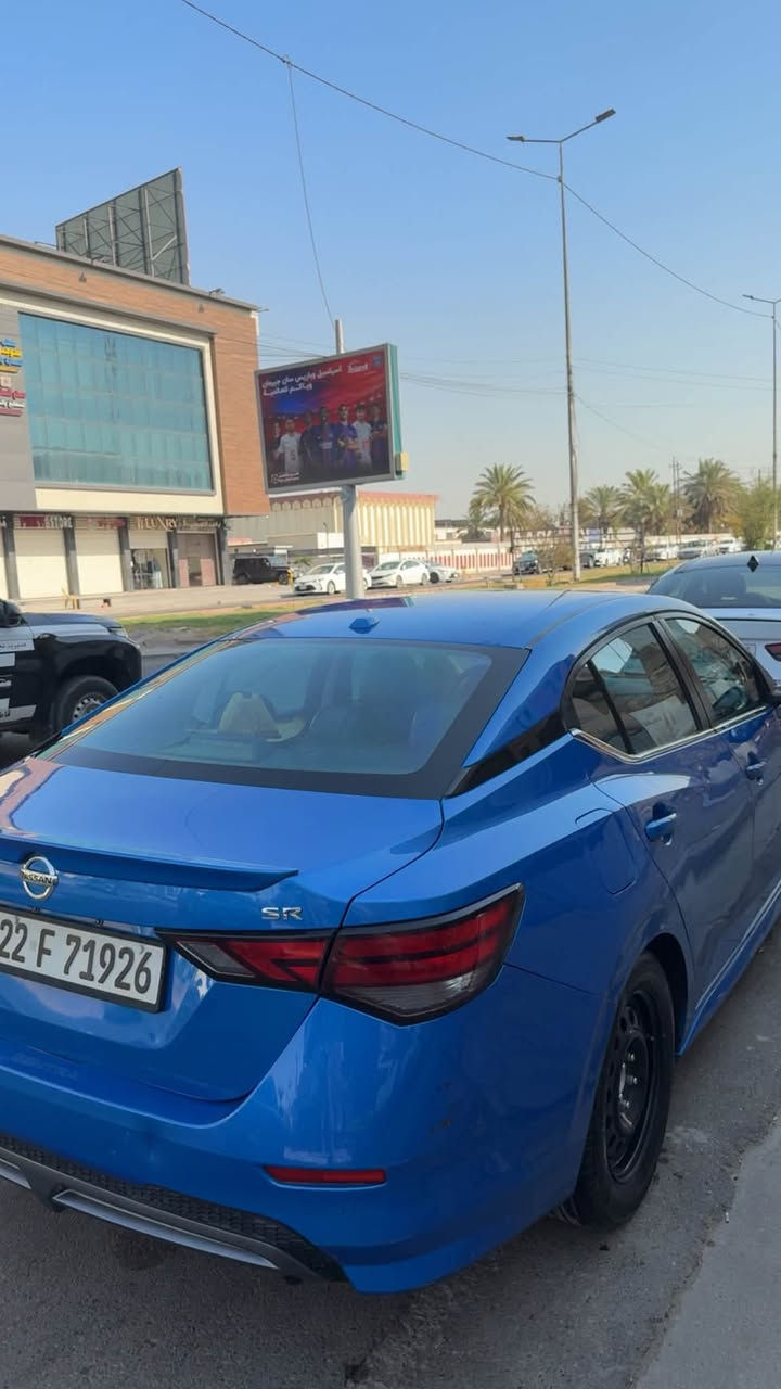 نيسان سنترا 2021
سياره فول مواصفات
فتحه
خمس كامرات 
حادثها ربع بنيد مصلح 
باقي السياره مكفوله 
مكان السياره بغداد 
الرقم للتواصل***********
