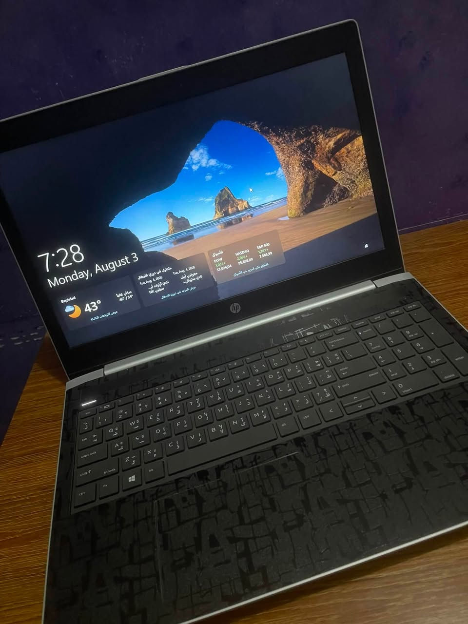 السلام عليكم 
لابتوب نوع hp     (الجيل الثامن ) الجهاز  كلش نضيف نضافه 90% السعر 300 وبيه مجال والمواصفات كما موضح في الصور
للتواصل 
كورك ***********
اثير ***********
