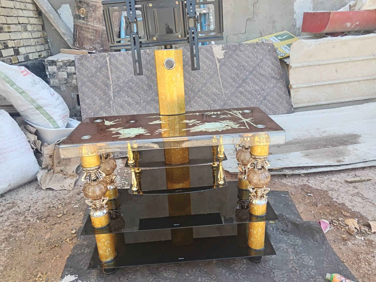سلام عليكم هاذة الميز اجديد وللبيع بسبب الوعود الكاذبة  مكفول من كلشي   وحته من  اذا بي. هم 

الشعر 35الف وبي مجال وبيكم خيرر وتدللون ***********
