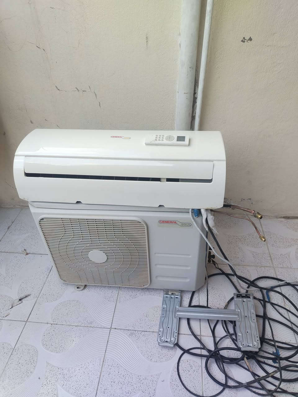 سبلت جنرال 1 طن اخو الجديد العنوان اربيل هفلان السعر 125 الف كامل ملحقاته غاز شركه وشرط الضمان فقط نقص بوري متوفر توصيل موصل للتواصل خاص او الاتصال *********** وتساب
*********** اتصال

