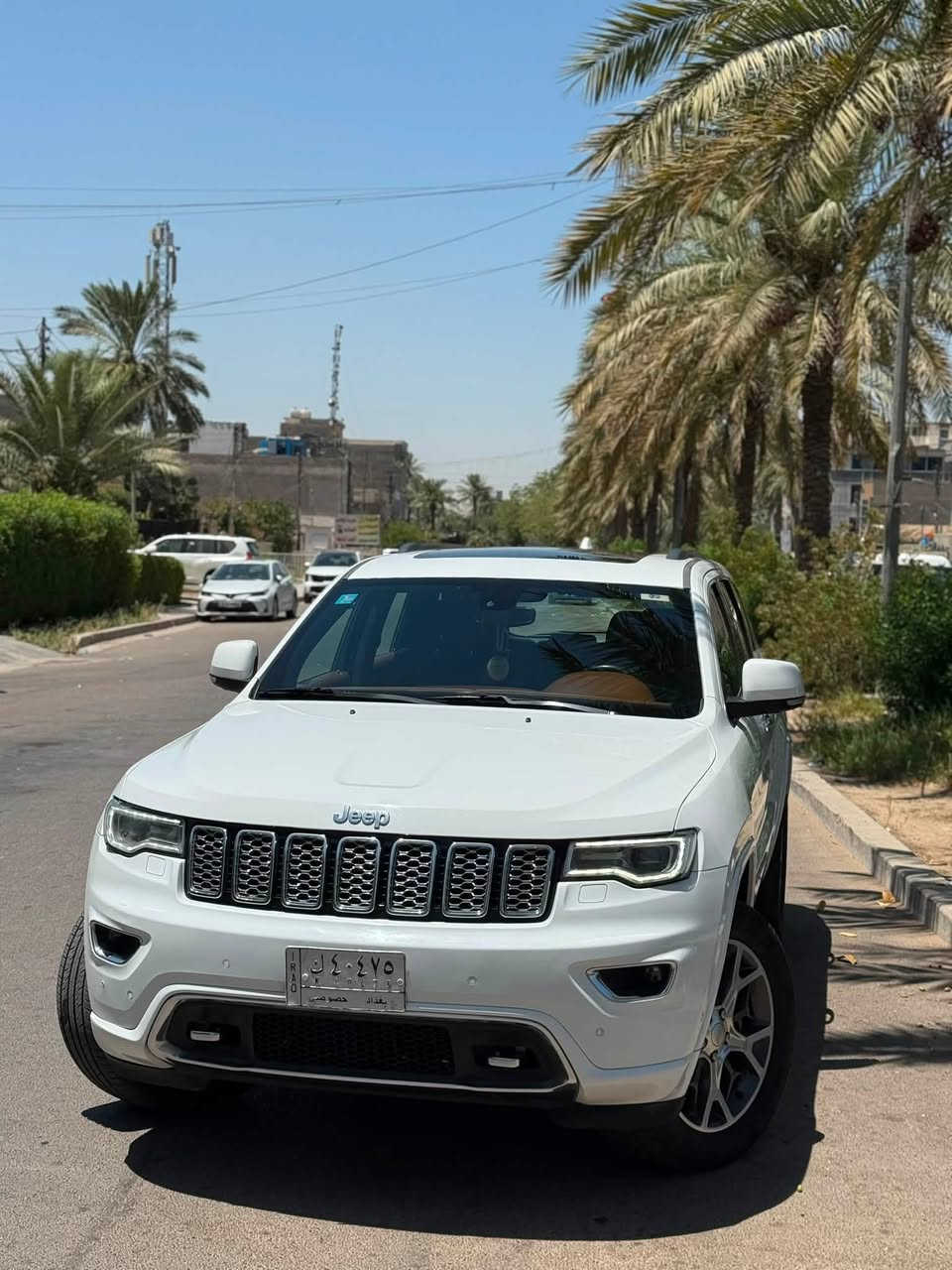 للبيع  جيب اوفرلاند خليجي وكالة هارلم  ٢٠٢٠  رقم بغداد
مكفولة كفالة عامة جديدة جدا
بيه بارد بل صندوق  وبيه رصعه بل باب فقط مبين بل سونار 
محرك ٣٦٠٠ / ٦ سلندر 
ماشيه83 كيلو 
مواصفاتها
-گير 8 نمر 
- جكات 
-داخل قرميدي + كشنات خزن ميموري، كشنات تدفئة تبريد
-حساسات امامي خلفي
-نقطه عمياء 
+ رادار جانبي
-بانوراما طكتين
-مري شفط +ترحيب
-مثبت سرعه + لايتات زنون عالي ناصي 
-تشغيل عن بعد +بصمه ابواب وصندوك
-هيتر ستيرن + مرايه جانبيه
مرايه وسطيه اوتو +كار بلي
 - نظام وقود اقتصادي اوتو 
- نظام وقوف ذاتي 
بعد الاوفرلاند معروف بمواصفاته
السياره عليه منضومه زنون 
مكان السيارة بغداد
‏***********
السعر 300 وبيه مجال
