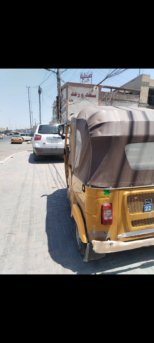 تكتك 21 لونين بيها خياسات بسيطة بل كاعية ب7750 وبيها مجال للأستفسار ***********
