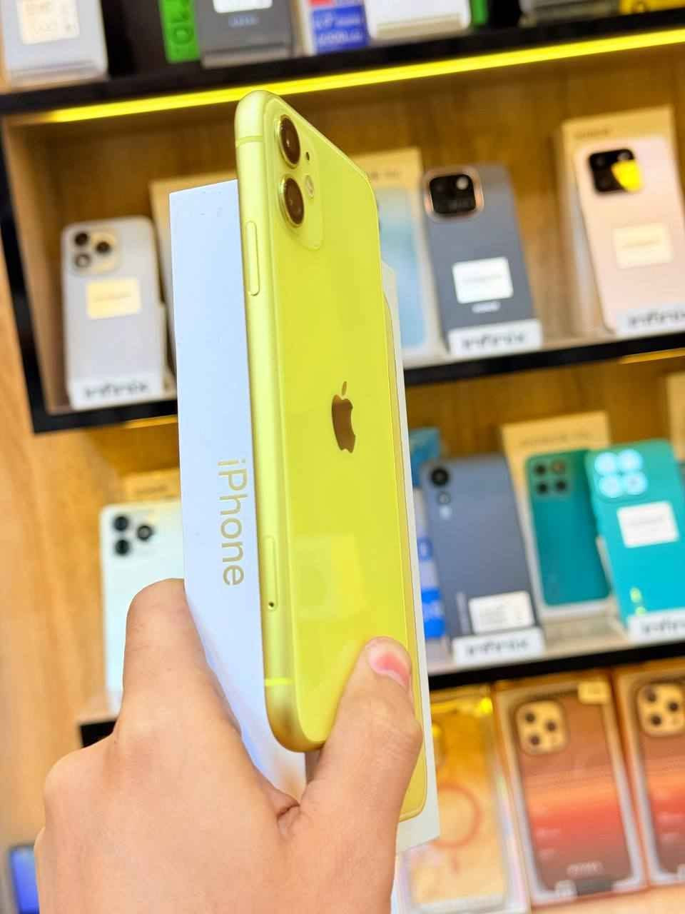 آيفون ١١ • ذاكرة ١٢٨ • بطارية ٩٥٪