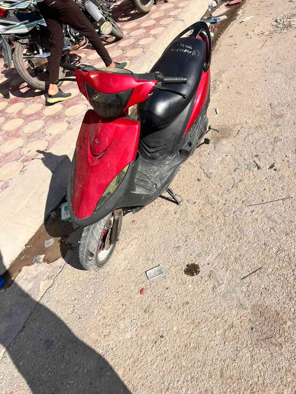 السلام عليكم ماكس عدله للبيع الدراجه حلوه تخم كفرات جدد ويل رياضي دبل خلفي صالصنه كاتم كهربائيات كله شغاله لايت عالي ناصي اشاير نقصه غسله بس ***********

