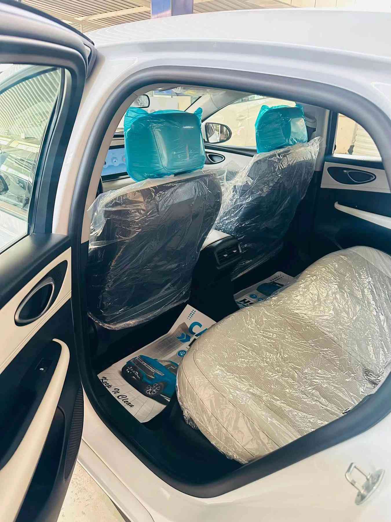 #معارض_السيارات #ديوانيه_بصره_المثنئ_بابل_واسط #الشعب_الصيني_ماله_حل😂😂 #مشاهير_تيك_توك #مشاهير_تيك_توك 

نص مكتوب في الصور:
- سيل 5 داخل ابيض ماشيه 2 السعر 20750 مصطفى المسافر ***********