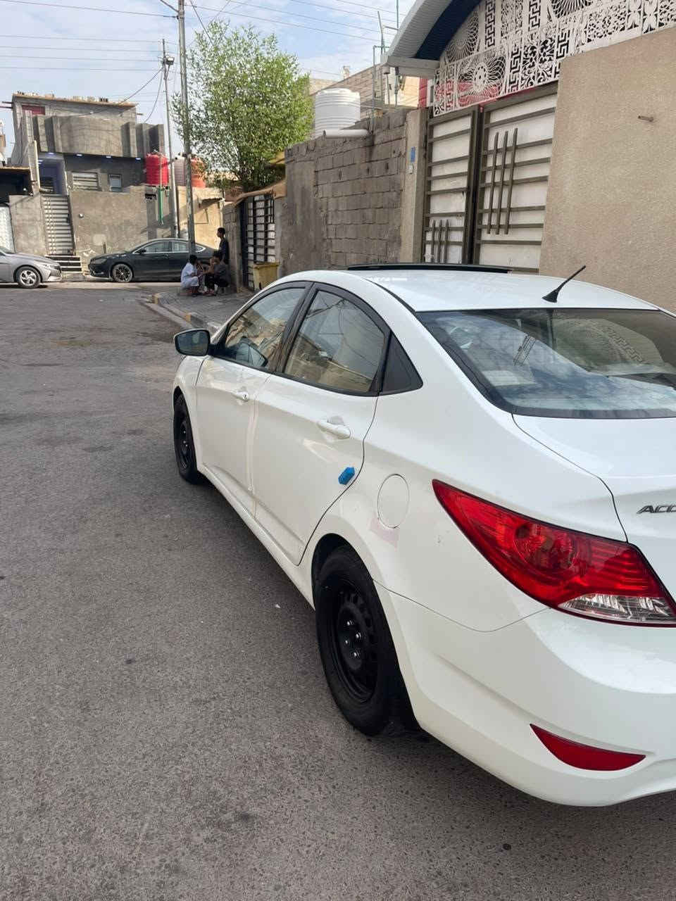 سلام عليكم اكسنت 2014 خليجي مكينه 1600 تحويل مباشر رقم بصره سنويه ل27 كفالةمن الضربه و من الصبغ  ما عده جاملغ بيه مقسم  بدون صبغ سياره فتحته سقف كير مكينه تبريد خير من الله كفاله من الصبغ ما عده الدعاميات بيه صبغ سعره 76 وبيه مجال قليل مكاني بصره ***********(مكلف بل نشر مكلف بل نشر )
