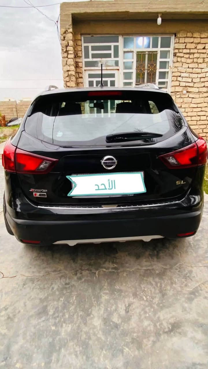 السلام عليكم 
للبيع نيسان روج موديل 2017 فول مواصفات عدا الفتحه رقم بغداد كلين بدون ضربه 
للاستفسار /***********
