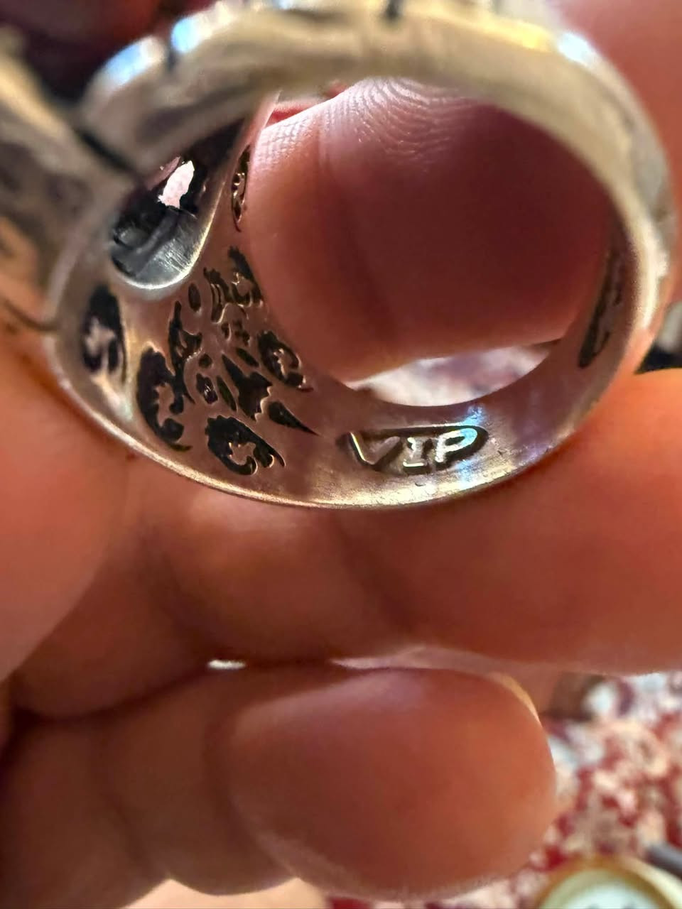 محبس يماني كبدي مصور صياغة الامير VIP وزن ثقيل فوك 30 غرام فضه قياس خاتم 23 سعر مطلوب 175 الف يوجد توصيل مكاني كاظميه ***********

