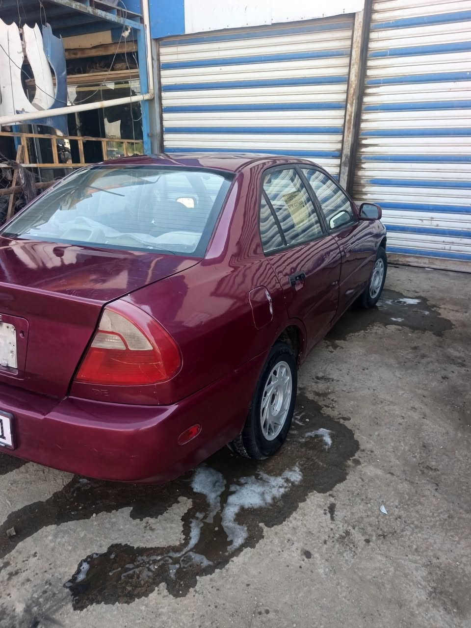 للبيع سياره مسيوبيشي ميراج رقم نجف انكليزي محرك وكير اوتوماتيك ياباني سياره تخم تاير سنويه ماساقطه بسمي السعر 25 ورقه وبيه مجال بسيط ***********
