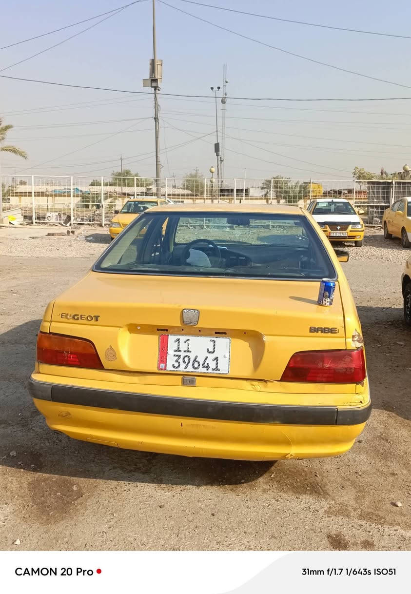 سلام عليكم بيجو موديل ١٥مكنيه فرنسي مصفره هيئه وغرمات تجي تشوف بعينك مكينه نايلون تجفيت جديد بغداد الحبيبيه سعر ٣٢وبيهه مجال بسيط***********

