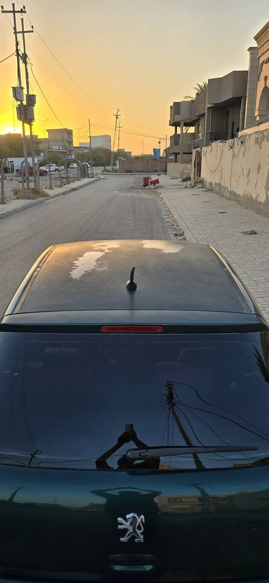 بيجو 307 فرنسي موديل 2005 رقم بغداد الماني باسمي سياره ابلادي تبريد ثلج وكهربائيات كله تشتغل بعده على شركة مابيه اي حادث دواخل وشواصي سياره  مكفوله صبغته نص حزام لان جانت جارده وترايك وين ماعند الله كاع مسويله ادامه عليه وسياره بيه
شاشة
كامرة داشكام
كامرة خلفية 
قفل مركزي ريموت 
تخم تايرات 
وسعر 58 وبيه مجال بسيط 
 اعتذر عن اطالة الكلام رقمي ***********
