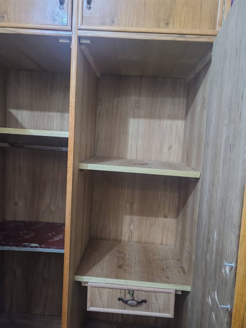 سلام عليكم كنتور تفصال ابو ملحق جديد سعر ١٥٠ بي@ مجال عنوان شهدا البياع رقم ***********
