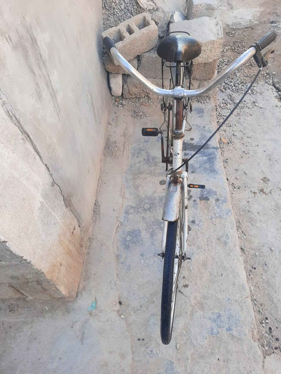 سلام عليكم بايسكل للبيع سياحي حجم 26للبيع/***********
