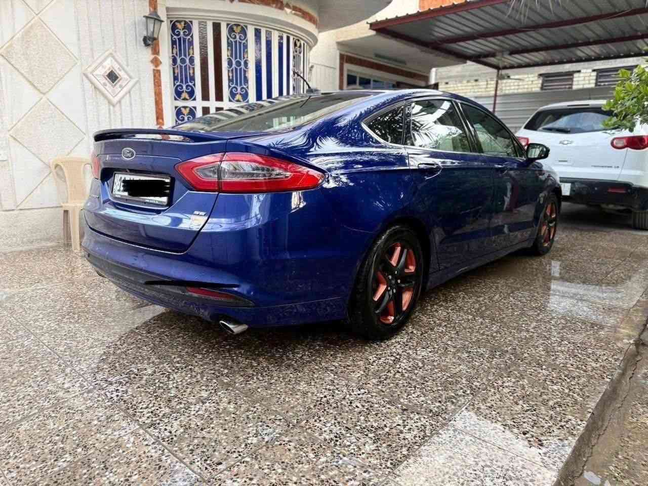 فورد فيوجن SE 2015 بسمي 
الي يدور جديد وبلاد بسعر حلو

🔹 موديل 2015 ماشيه 190 كيلو متر صبغ بابين السايق والوراه وجاملغ وبنيد بدون لا ايرباك ولا دواخل
🔹 فئة SE
🔹 محرك 2.5 لتر كفاله
🔹 قير أوتوماتيك كفاله 
🔹 تشغيل سويج
🔹 تحكم بالمقود
🔹 مثبت سرعة
🔹 شاشة ومزايا ترفيه
🔹 كاميرا خلفية
🔹 حساسات خلفية
🔹 جنوط رياضية
🔹 سبويلر خلفي
🔹 لون أزرق مميز
🔹 سيارة أنيقة ومرتبة

📍 العنوان: بغداد
📞 ***********
