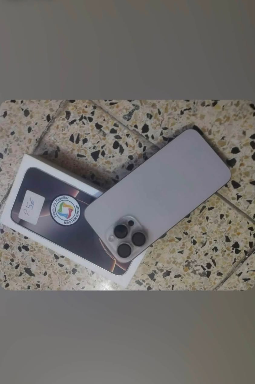 سلام 🔥عليكم حبايب أيفون 16برو ماكس 🔥🔥للبيع ذاكرته 256 بطاريته 94 نضيف جدا شخط 🔥مابي ماستر شرق اوسط 🔥كلش حلو الجهاز كامرته تفلش السعر 1350وبي مجال ***********🔥مكاني بغداد  اعضميه
