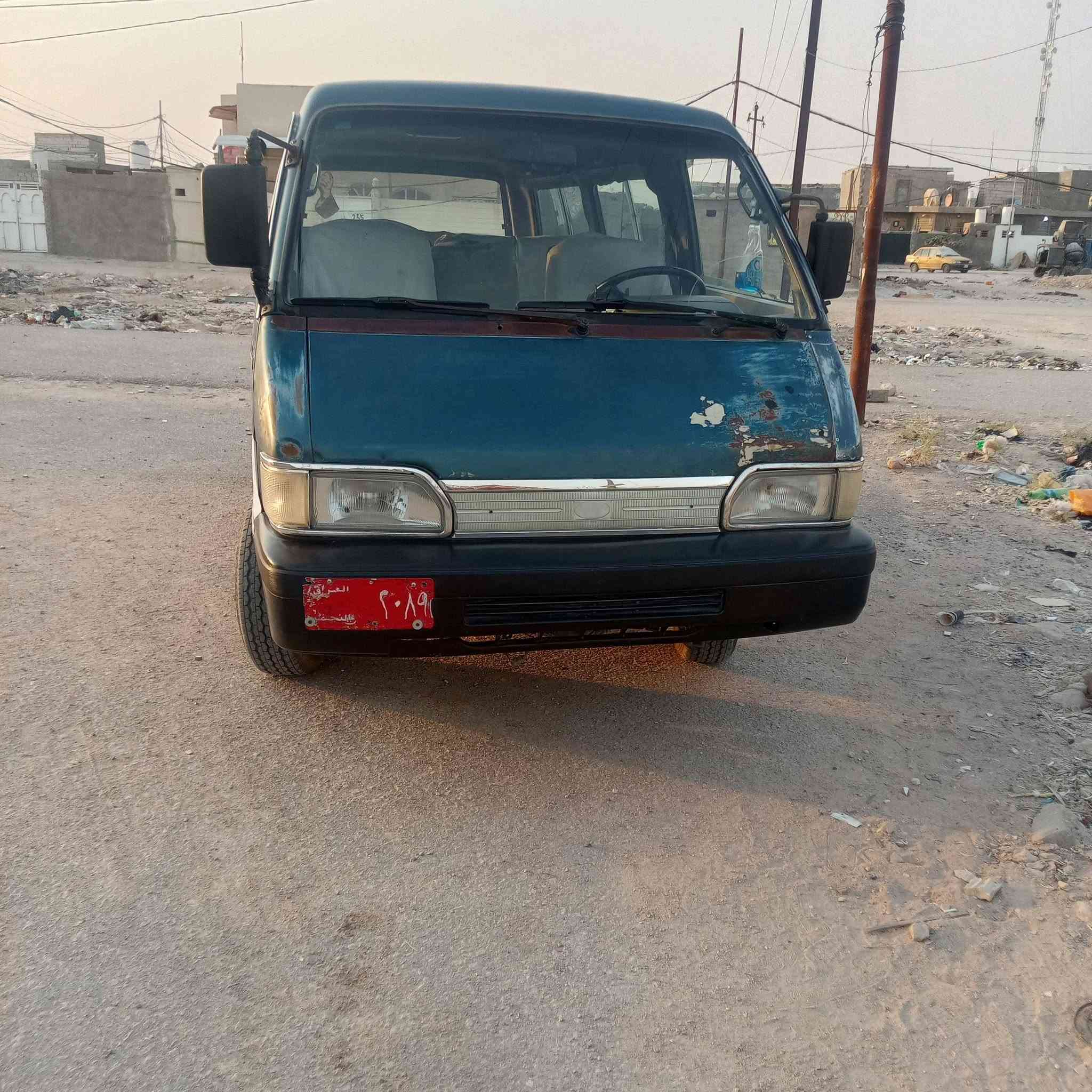 سلام عليكم سياره بسته البيع موديل 94 كير ومكينه وكسن نضيفات شواصي جدد بلادي حداديه وتأيرات وباتري جدد مصفره هيه ومرور تحويل ثاني يوم السعر 17 مكاني النجف رقم ***********
