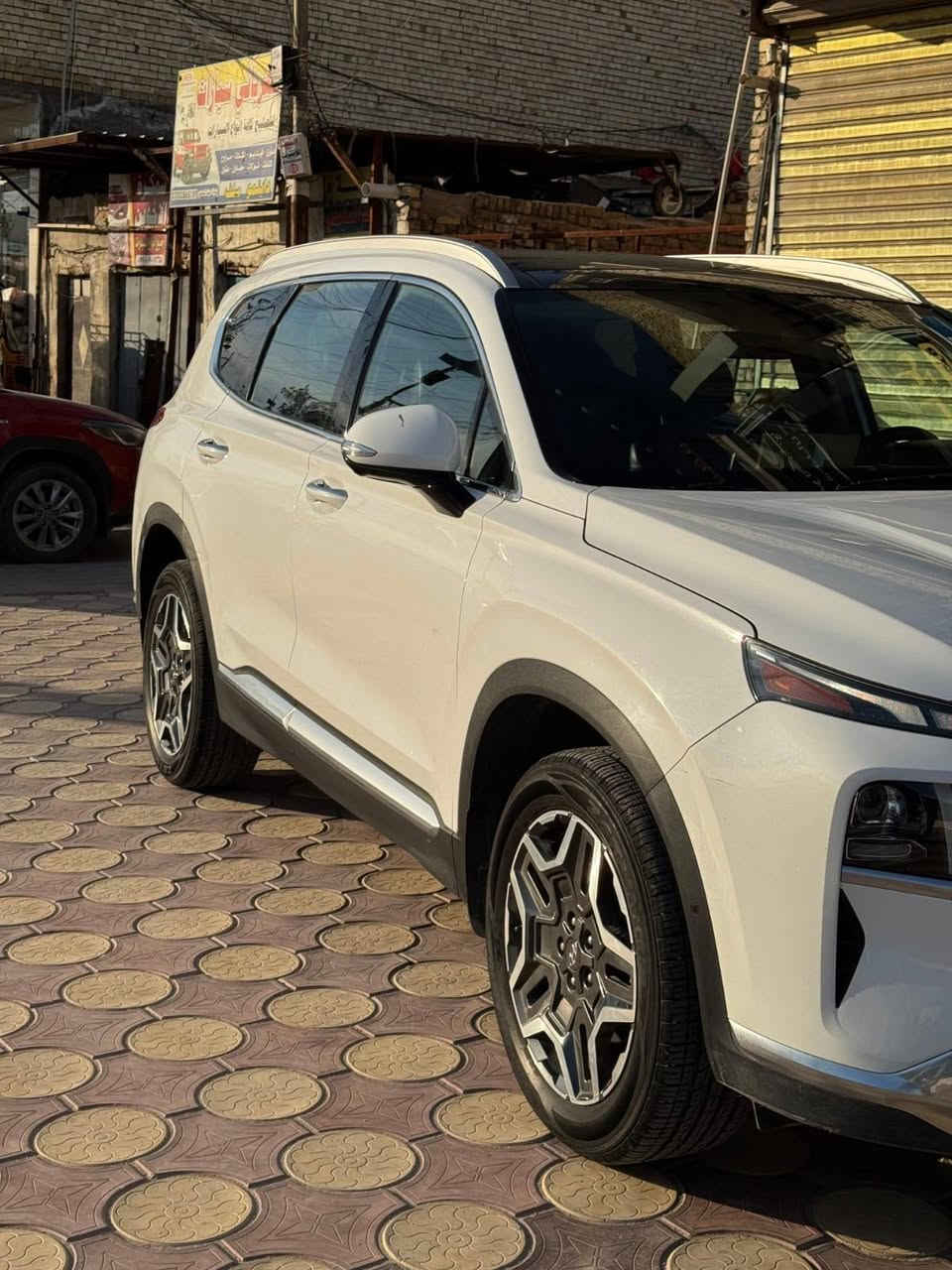 🚘 سنتافي 2023 Limited — فول مواصفات

🇺🇸 وارد أمريكي | 🇮🇶 مرقمة بغداد
🔑 تتقدم وترجع بالبصمة
🌄 بانوراما
📡 رادارات
📷 كامرة 360°
🎥 داش كام
💺 كشنات جلد أمامية وخلفية — تدفئة وتبريد
🖤 داخلية أسود
👥 5 راكب
🔥 فول مواصفات للأخير

⚙️ المحرك: 4 سلندر 2500 تيربو
📍 الممشى: 46,000 كم — تقريباً 28,600 ميل

🛠️ الحادث: جانبي خلفي

- الجاملغ الأيمن الخلفي مصلح
- الباب الخلفي مبدل أصلي
- الدعامية الخلفية نفسها، ما متضررة ومرجعة بدون أي خلل
- مكفولة لغد وشواصي على وضع الشركة

📸 صور الحادث موجودة خاص.

💰 السعر: 220 ورقة

📞 ***********
للتواصل ولكل التفاصيل: خاص أو اتصال.
