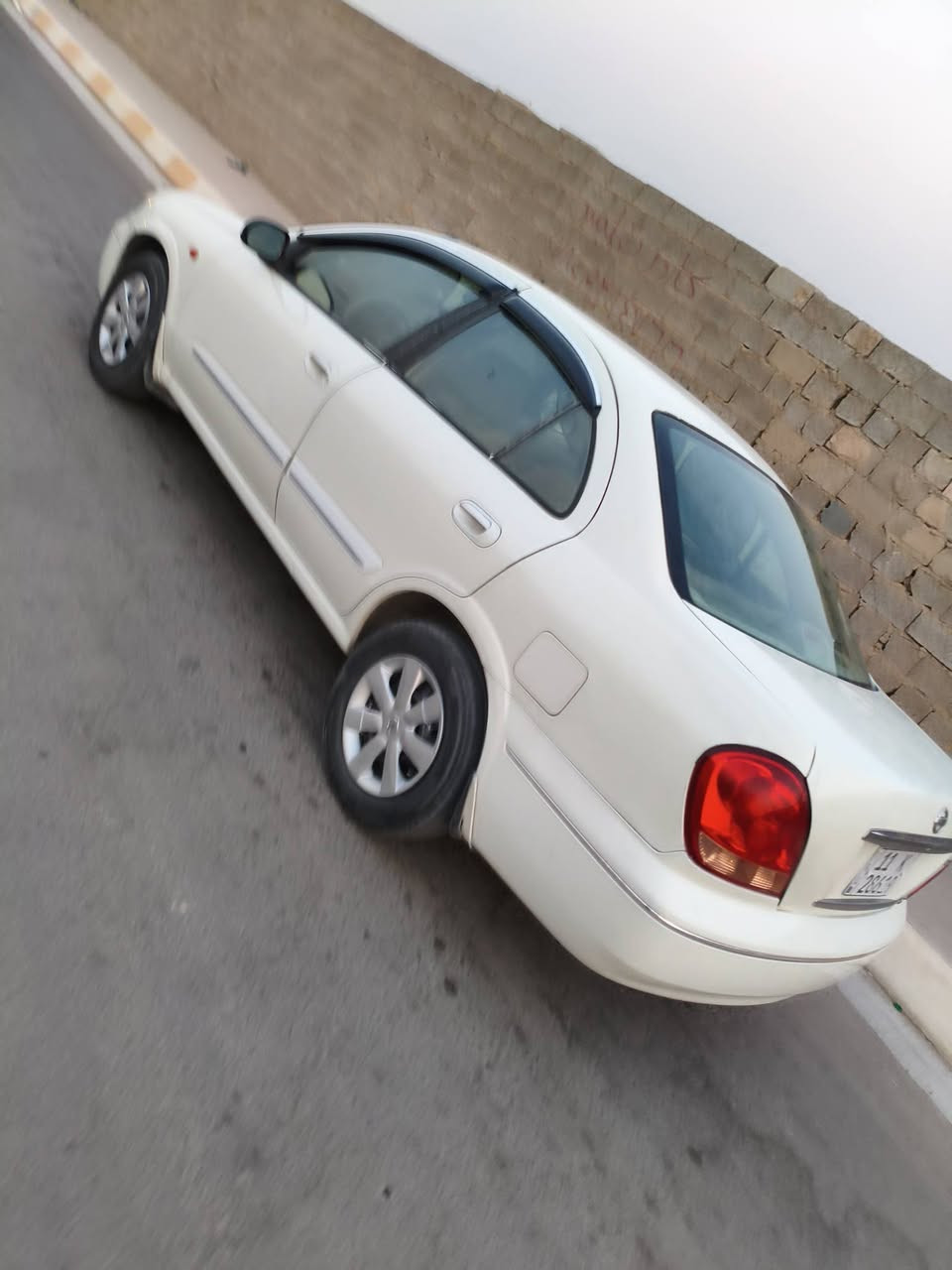 السلام عليكم للبيع سني ياباني بليته زركه موديل 2004 رقم بغداد نكليزي تحويل ثاني يوم السونار مرفق بلمنشور المكان الفلوجة السعر  76 الشراي يتصل ***********
