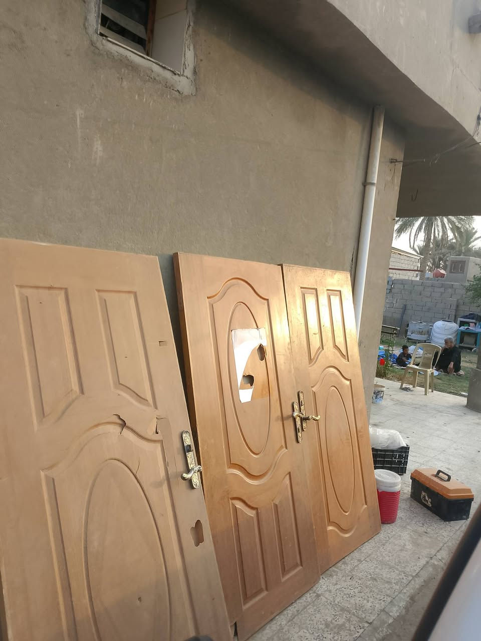 ٤ بيبان خشب • ٤ بيبان ألمنيوم • قرب جامعة بابل