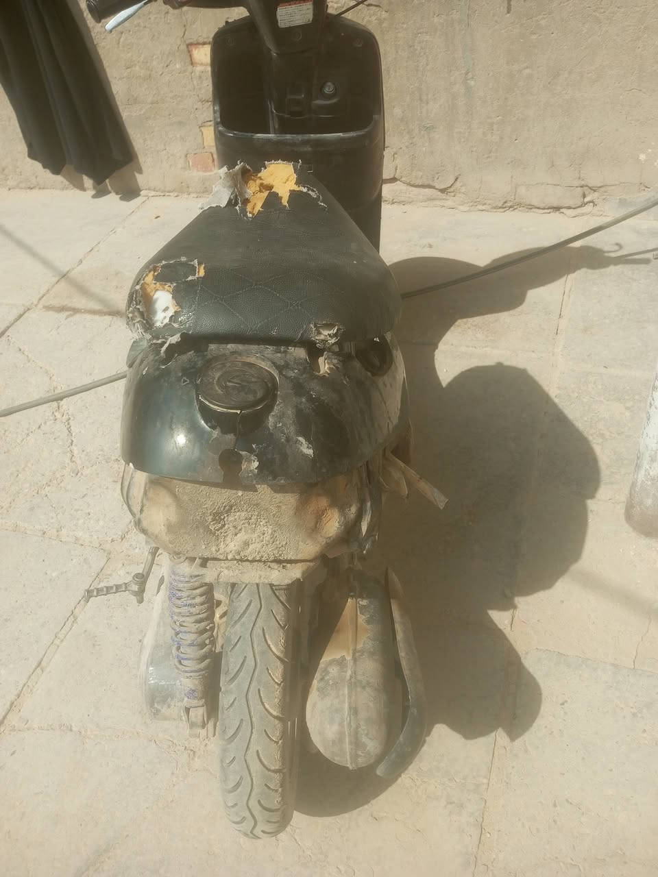 لبيع شاصي مكفول شغاله تمشي عشرين هههههه مكلف بل نشر قفل 60الف لحد كلي شبيه ما بيه مكلفبل نشر  حي عسكري ثاني جامع لحسين***********  , لا كلي خاص مكلف
