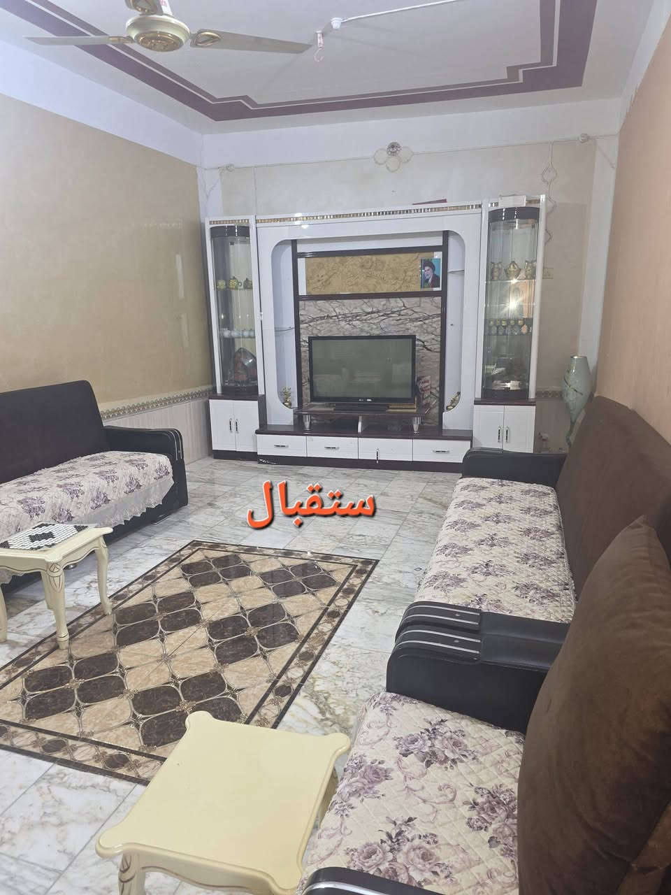 السلام عليكم يوجد بيت للبيع طابو صرف مساحة 200 متر #المكان حي زهراء #شارع الجنسيه #قرب مدارس
السلام عليكم يوجد بيت للبيع طابو صرف مساحة 200 متر #المكان حي زهراء #شارع الجنسيه #قرب مدارس  
  يتكون من غرفتين وصاله ومطبخ وصحيات داخليه وخارجيه وديوانيه ومنور خلفي 
ولقاط ثاني صاله وغرفه وصحيات  السعر 138 وبيه مجال الاستفسار
***********
