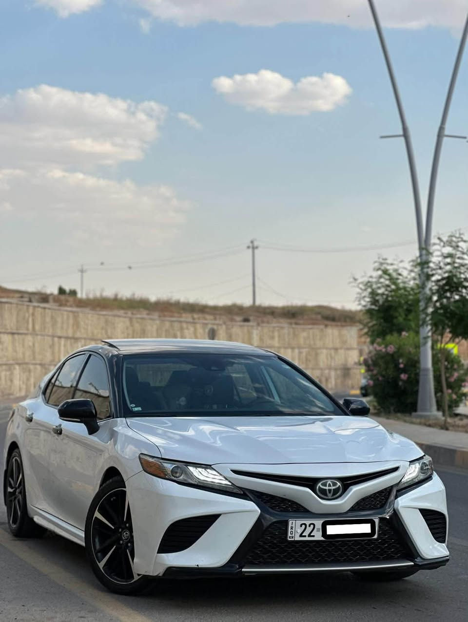 السلام عليكم

كامري XSE

موديل 2019 

مرقم اربيل 

شرط التحويل 

سنويه جديد

ماشيه ٩٠ الف ميل

.

بيها تعديل بارد صغار

مكانين صغار باب النفر وباب وره النفر 

.

المواصفات 

بانوراما 

كشنات جلد 

بصمة تشغيل 

هاند بريك بصمة 

تدفئة كشنات 

اوتو هولد 

ثلاثه انظمة قياده 

شاشه كبيره 

تحديد مسار 

مانع انزلاق 

كروز سرعه 

كشن امامي كهرباء 

قطعتين تبريد 

وبقية المواصفات المعروفه

.

الموقع الموصل برطله

لمعرفه السعر الاتصال على الرقم 

***********
