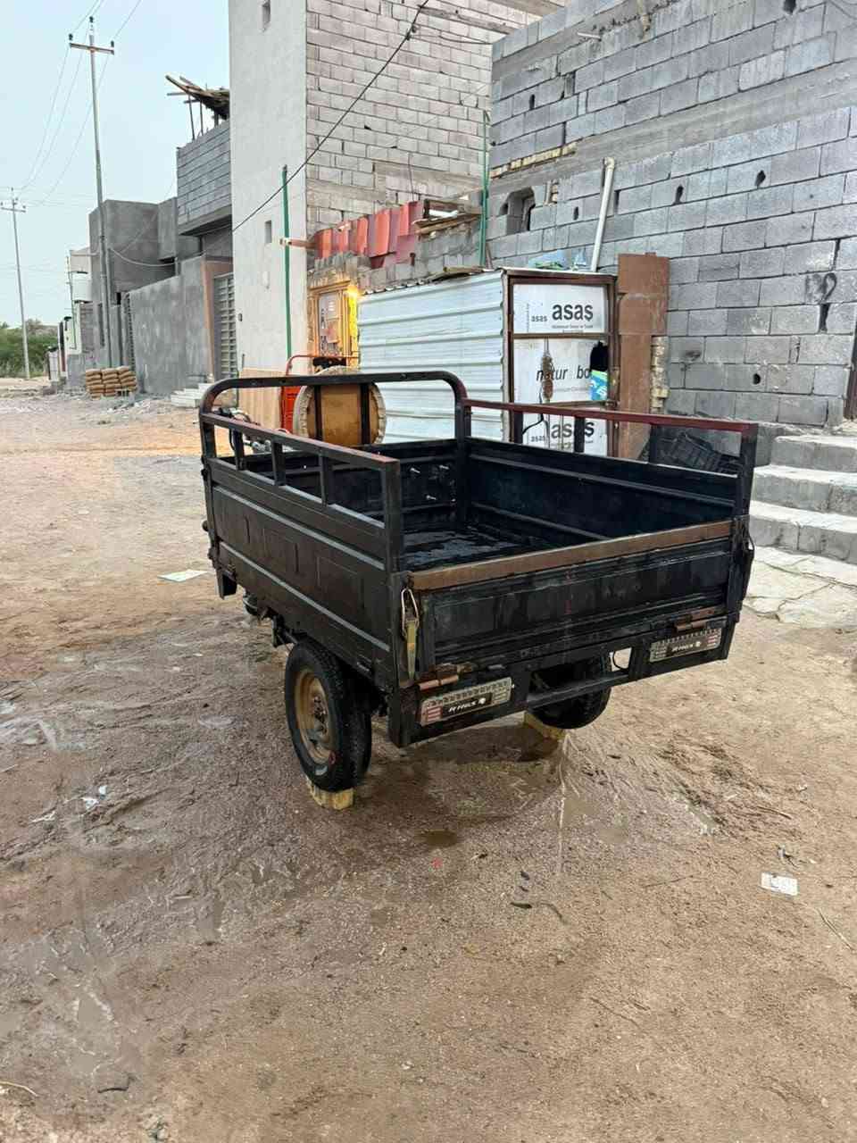 سلام عليكم ستوته نضيفه مكينه نضيفه شرط الفحص كهربايات كلها شغاله تايرات جدد شاصي ستوته مكفول ستوته بس بديه تعبان باقي ستوته كله نضيف ستوته أدوات كفاله من سرقه وعشائرين سعر 800 وبيه مجال حك جيه العلوان بصره شط العرب جزيره رقم *********** متواجد وتساب
