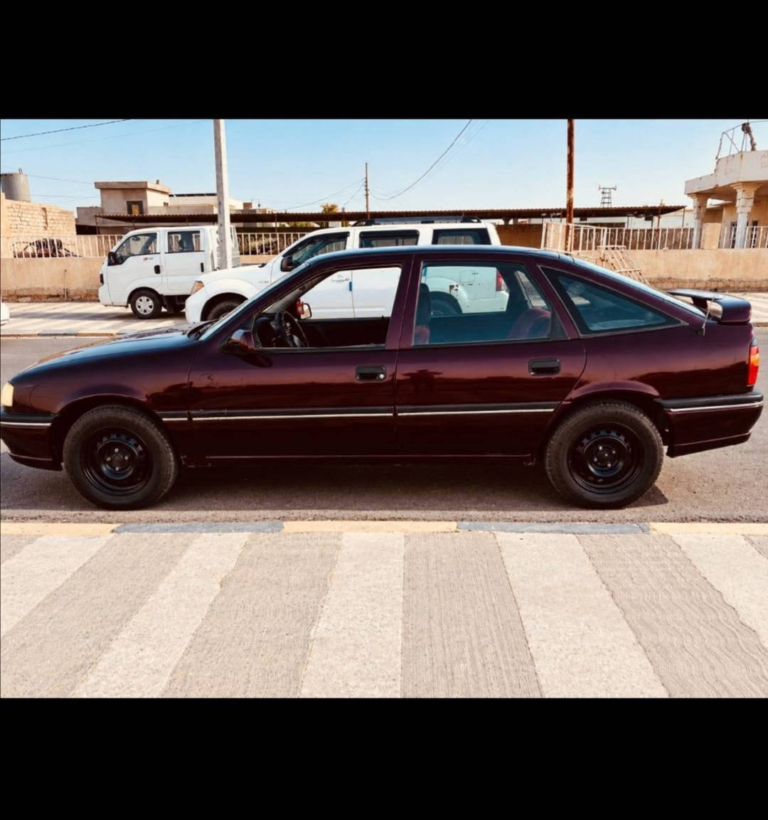 سلام عليكم للبيع اوبل فكترا موديل95رقم بغداد دولي شرط التحويل سنويه 2030سياره حلوه ونضيفه مصبوغه ومبولشه  لجماليه  محرك كير شرط  كهربائيات كلها شغاله صدر زين تايرات نص عمر  سياره  كامله مكمله شغل وطلع  لسعر 32 وبيها مجال الاستفسار اتصل***********

نص مكتوب في الصور:
- سلام قبل ٢٥ دقيقة