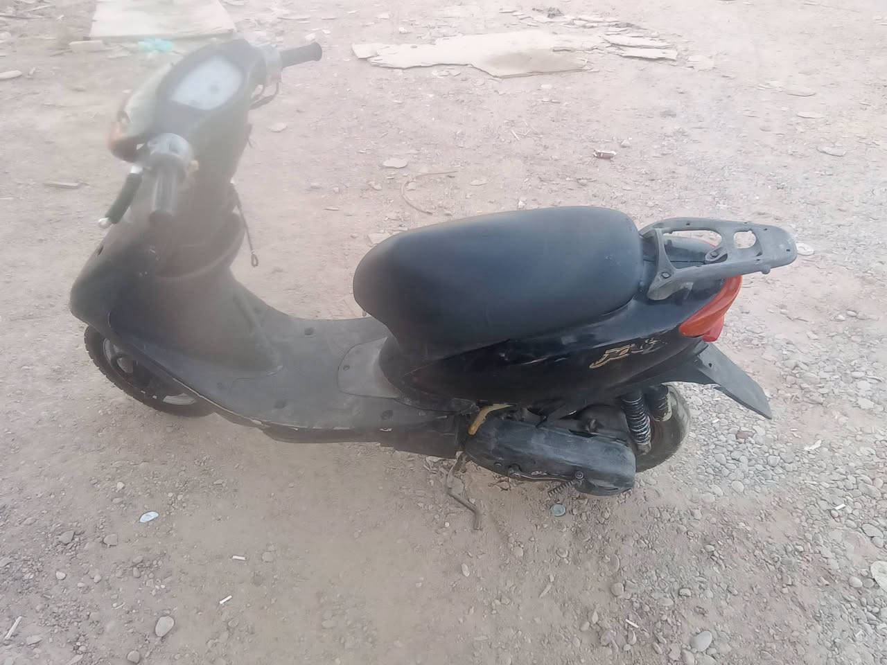 للبيع عصفوره 60 شلعه ومعدل شغاله سلف وهندر بس باتري ضعيف ويرادله ترايش دراجه مال شغل سعر 160 
مكان بغداد المدينه ***********
