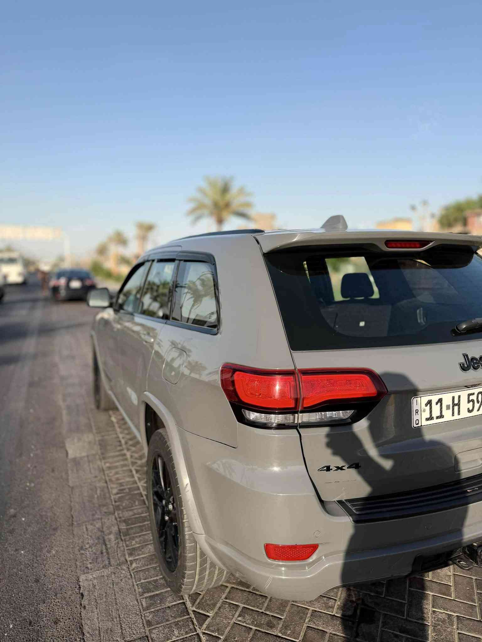 يالله بيع او مراوس جيب 2019 رقم بغداد باسمي لون مميز سمنتي فول مواصفات ماناقصه شي كير مكينه صدر تخم تاير كله بحاله جيده  صور الحادث بلمنشور مكاني بغداد سعره 189
***********
