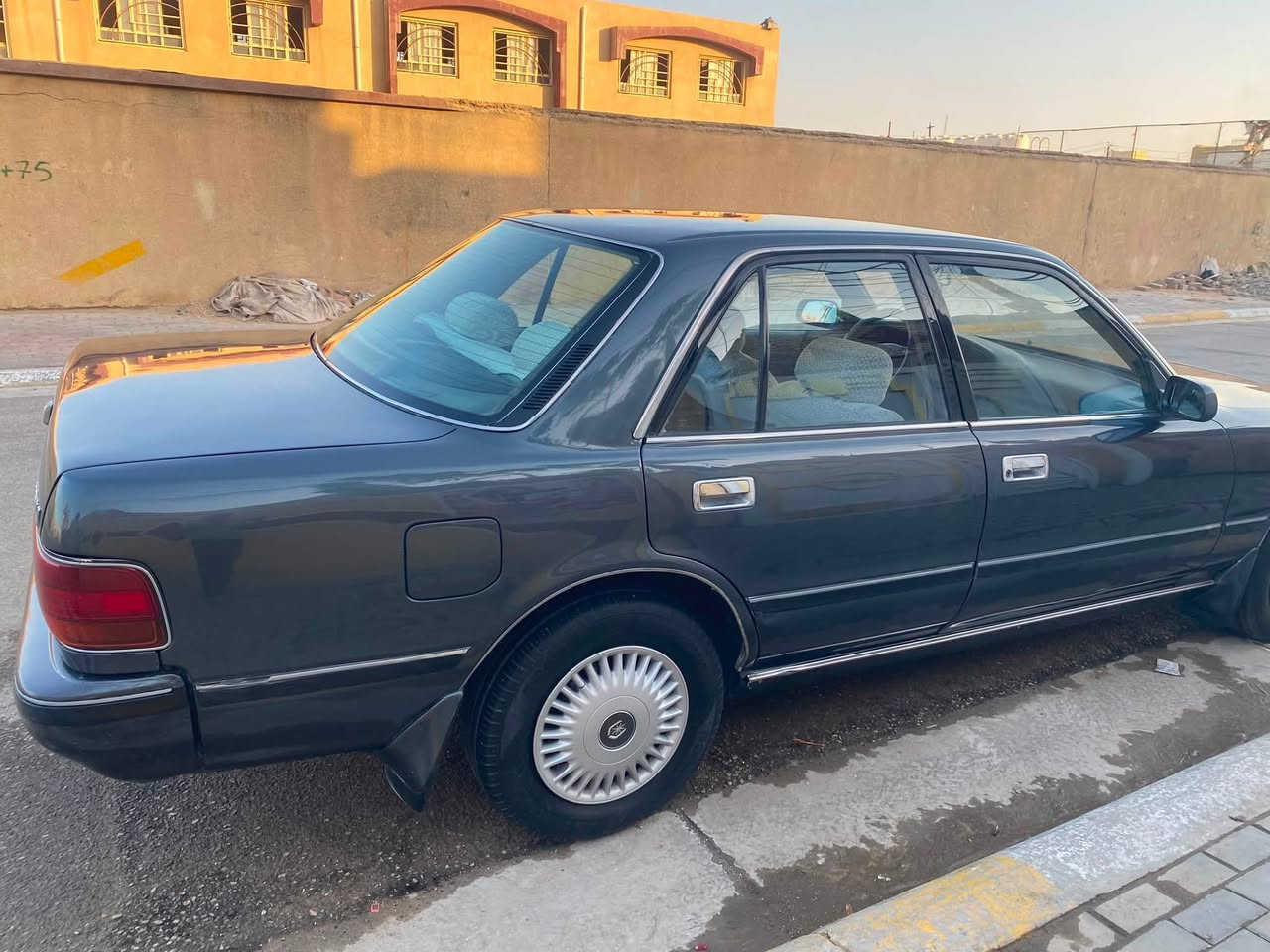مارك ٩٢كربلائيه مكينه ونجي تبريد ثلج جاهزه من كلشي السياره في كربلاء السعر ٦٥بيها مجال ***********

