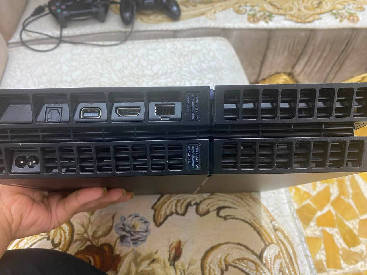 السلام عليكم بلي4فات مهكرنظام9جهاز نظيف لامفتوح ولاملعوب بي لوك ستيكر لون اسود طافي
وياه يدات 2 اصليات هنه والكييلات مالتهن
وجميع ملحقاته اصليات ذاكرته نص تيره
ومتروس العاب قويه ومكاتب تحمل من عنده العاب واخرئ

مكاني نجف حي المهندسين  لتواصل والاستفسار 
***********
سعره 250الف وبي مجال بسيط

