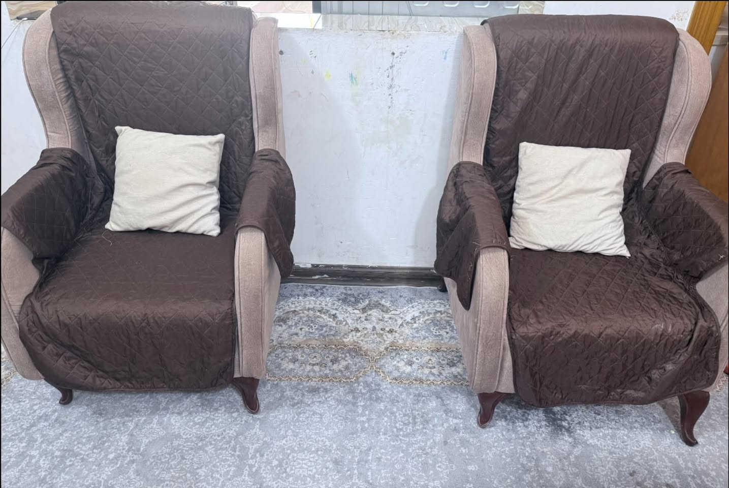 مرحبا
للبيع تخم قنفات المكان النجف 
نضيف جدا
الرقم ***********
