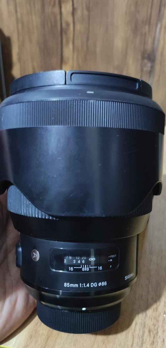 للبيع كامره نيكون  750 فول فريم. نضافتها 88% ستخدام  شخصي 
مع عدسة Sigma 85mm F1.4 Art للنيكون الغنيه عن التعريف العدسه نضافتها 99%
مع ملحقات جنطه  ورام ٦٤ 
السعر  مليونين و150 وبيها مجال 
متوازي على لبيع 
للستفسار ***********
بغداد. ماكو توصيل تجي تفحص وشوفها
