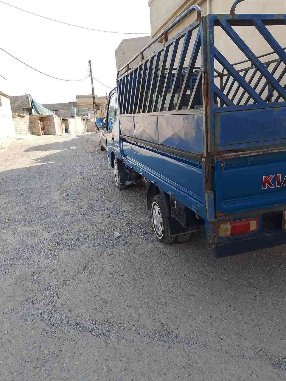سلام عليكم للبيع كيا فنتيره موديل 2000 رقم نينوى الماني سنويه لل 28 بدون ضرر ولا صبغ شرط تبريد كامل بس نقص غاز تدفيه كهربايات كلو شقال طخم تايات جديد  محرك وكير شرط شاصي شرط سياره جاهزه ونضيفه السعر (63) /*********** /***********
