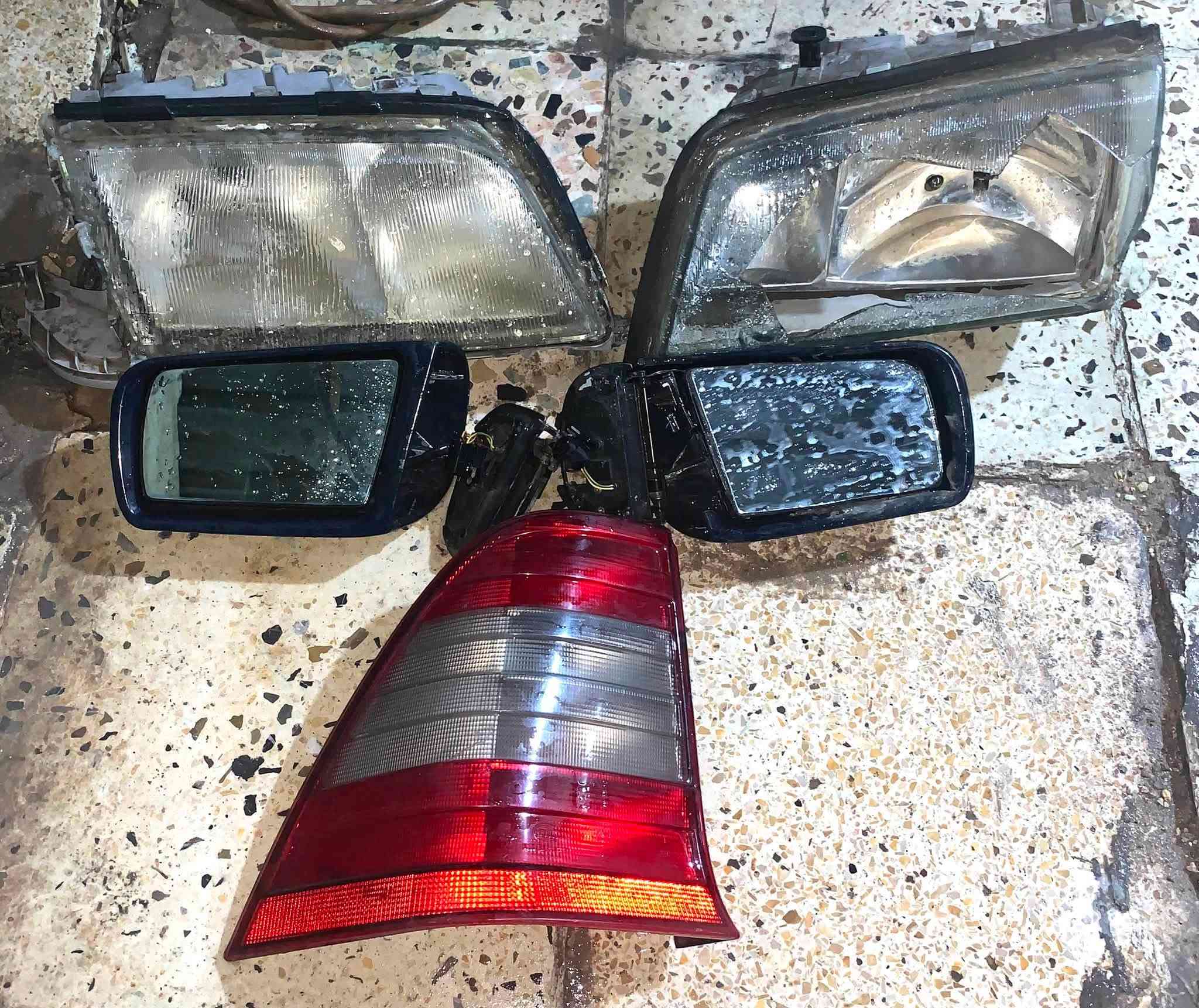 مارسدس ستيشن بك لايت و مازدات ومرايات ليفيدك تعالي خاص
واتساب ***********
