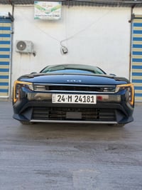 Kia.   K4 موديل 2025 ماشية 12000 mi بعده زيروه ترقيم جديد ودخول جديد  ...