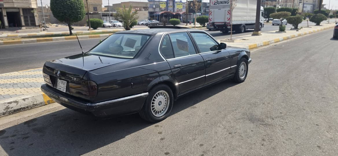 سلام عليكم
بيئم 735اصل
رقم انبار تحويل وكف
موديل 91
كير و محرك 735شرط
تبريد ثلج ثلج
صدر امامي حلوو
صدر خلفي يرادله بوش
كشر حلوو قماره بيه
جراد ممصبوغه
السعر 45 وبيه مجال

ترهم 25نقد
و20 ثلاث اشهر
***********
