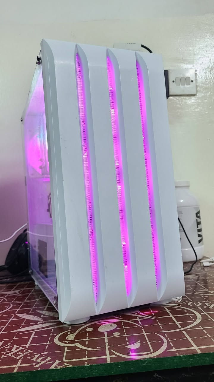 السلام عليكم ❤️

تجميعة وقطع للبيع :
المواصفات 💚

Xeon E5 2680 V4 New
14Cores / 28Thread
معالج الجوكر غني عن التعريف 🪄
Cooler 120ML MASS White RGB New

M.B X99 White DDR4 New
يجي 4 مداخل رامات
RAM 32GB DDR4 Lenovo 2666MHZ New
دللتكم بالرامات 🔥
GPU : RX 580 8GB Axel
كارت دبل مراوح 
Storage : M.2 NVME 128GB Gen 3.0 New 
سرعات عالية ⚡️
+ HDD 500GB WD Health 100%

PSU 550W FSP HV Pro New
بور ماركة ممتازة
CASE White + 4FANS RGB
كيس أبيض حلو تهويته زينة
وبيه رمونت وهاب تحكم كامل بالRGB

السعر 425 ألف ثابت

نجي للقطع : 

بور سبلاي
PSU 550W FSP HV Pro New
جديد وبيه ضمان ب60 ألف

Cooler 120ML MASS RGB New
ب25 ألف يرهم لكل المنصات انتل ورايزن وزيون

Cooler F4 Leshp New
خوش مبرد جبير ويرهم لكل المنصات وبيه أنابيب حرارية جديد ب16 ألف

Cooler Deepcool AG400 A-RGB New
للبيع ب35 ألف واذا شراي هم منختلف

Monitor Lenovo Legion y25_25 1080P
240HZ - IPS - 1MS - Flat
شاشة كلش نظيفة ب200 ألف تردد عالي حجم 25INCH

RX 5700 XT 2FANS Like New With Box
كرت شحن من الصين ب260 ألف فقط ! ♥️
ممتعوب ولا مستخدم هينا ولا أمزون وبيه ضمان

RX 580 8GB 2FANS

SSD 240GB Duha 
نظيف ومفحوص ب35 ألف

M.2 NVME 128GB Gen 3.0 New
جديد ب30 ألف سرعات عالية كمية محدودة

HDD 1TB Toshiba 
ب50 ألف قطع مرتبات (سعره بالمكاتب 60-70 ألف)

M.2 512GB New
ب70 ألف 

CASE Alexander White Mesh + 4Fans A-RGB New 
كيس أبيض كلش حلوو وتهويته خرافية وياخذ كبل البوردات حتى الATX وبيه رمونت وهاب كامل مكمل تحكم كامل بالRGB

ب80 ألف 

ألي يسأل عل التوصيل ب5 الآف دينار فقط 💯

مكاني موصل متوفر توصيل لجميع المحافظات ❤️

للتواصل : ***********
