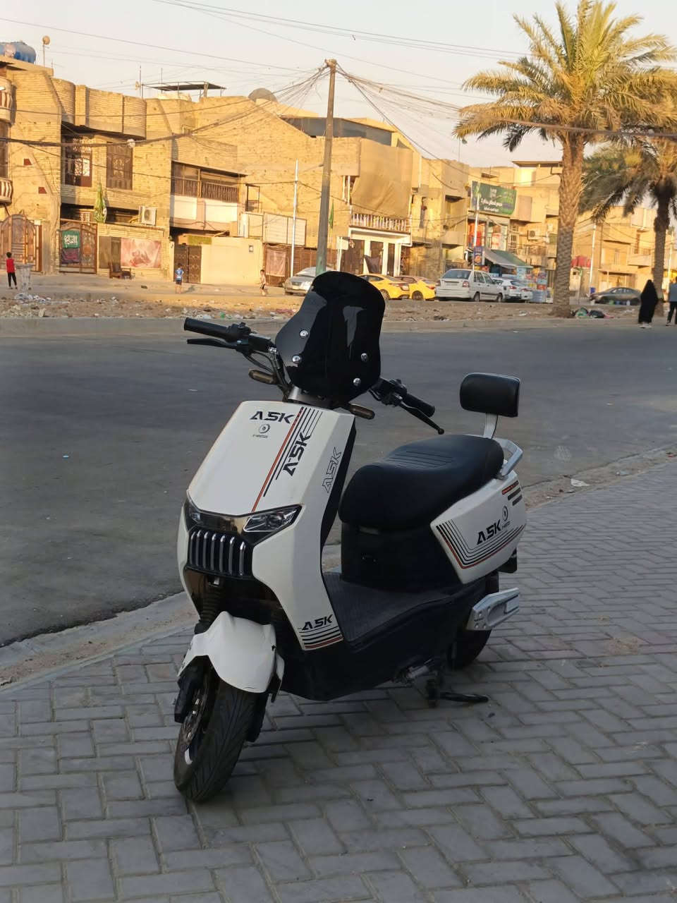 سلام عليكم
دراجه شحن البيع 

نوع سكنس حديث 

موديل 2026

استخدام 3اشهر
✅ ملاحظه بيه كسر بسيط بجاملغ✅

الدراجه نضيفه جدا 

السعر 850✅

العنوان بغداد مدينه الصدر ✅
الاستفسار/***********/✅
✅✅✅✅✅✅✅✅✅✅
