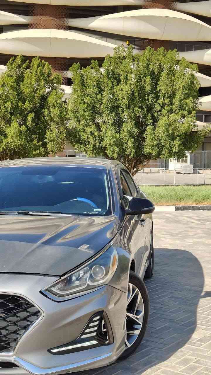 #سوناتا_جديدة_مالت_جناي_بالعافية_عالياخذها 
من رخصة الادمنية🤍🌹
سوناتا 2019 Hyundai Sonata, Limited
السيارة limited يعني أعلى فئة بالسوناتا
🚫للبيع او مراوس بـk4 نظيفة🚫 
💠السيارة كفالة محرك وگير وشواصي ولغود، سيارة مالت جناي للبيت جديدة بالعافية على الي ياخذها والله 

💠 السيارة فول الفول عدة فتحة فقط
وارد امريكي 

💠حادثها خفيف جدااا، بنيد وكسر بدعامية فقط، صور الحادث والسونار مرفقة بالمنشور 
مكينة 2400  المرغوب 

🔷مواصفات مفولة: ✅👏🏻
🔸بصمة تشغيل 
🔸بصمة أبواب
🔸كراسي كهرباء
🔸تبريد قطعتين
🔸تدفئة كراسي
🔸تدفئة ستيرن 
🔸رادارت نقطة عمياء
🔸مثبت سرعة 
🔸تحكم ستيرن جهتين
🔸دبل جداحة 
🔸انظمة قيادة sport, normal, eco 
🔸اريل نفكيشن  
🔸يدات نيكل
🔸تدعم تشغيل الخرائط عالشاشة
🔸تبريد ثلج
🔸صندوق ذكي يفتح عند الاقتراب
🔸اشاير بل مري
🔸اشارة ترحيب
🔸داخل اسود
🔸سياره نظيفة وعالوضع البلاد 
💠(للعلم السيارة مبرجة على استقبال البانزين العادي بدون اي دوانز) 💠
🔸عليها إضافة ويالة جديدة مال سوناتا 23
🔸طخم تاير جديد
🔸رقم بصرة جديد انجليزي وبسمي تحويل  ثاني يوم
🔸السيارة ماناقصها برغي جديدة كلش، بالعافية على الياخذها🤍🌹
 للاستفسار : : : 
***********
***********
عنوان بصرة،مركز  
سعر 146 وبيها مجال بسيط إن شاء الله للشراي
