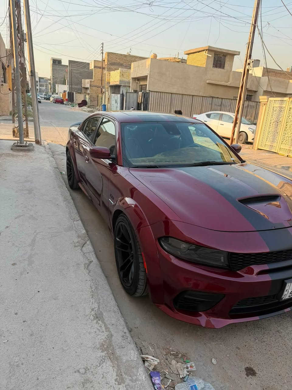 للبيع درج جارجر 
سكات باك  اصل 6400
وارد امريكي موديل 2022
المواصفات 
رادار امامي رادار جانبي  رادار خلفي 
فتحة سقف 
كشنات امامية تدفئه تبريد 
كشنات خلفيه تدفئه 
ستيرن تدفئه 
شفتات ستيرن 
سستم SRT
هيتر مري 
زنون بلادي شركة 
سقف ودوشمه كنتارا اصلي 
خزين نمط سياقه  خزن مقاعد 

الضرر 
بدلت بابين عكس السايق اصليات 
وصلحت جاملغ خلفي 
تصليح يم المندلاوي 
ايرباك برده فقط ومرجعه بلادي 
سياره رقم بغداد باسمي
صور حادث موجودة للاطلاع 
التواصل ***********
